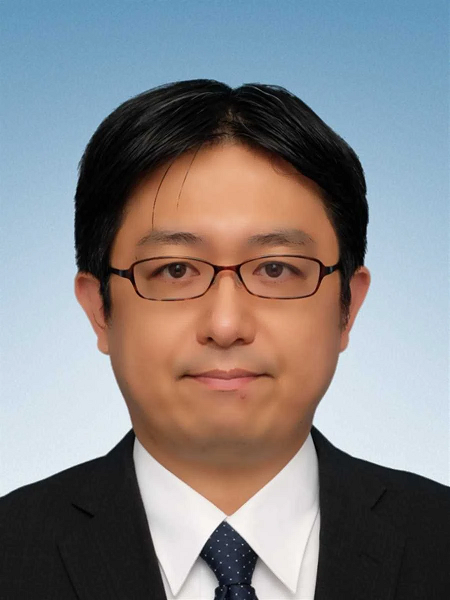 重氏 顔写真